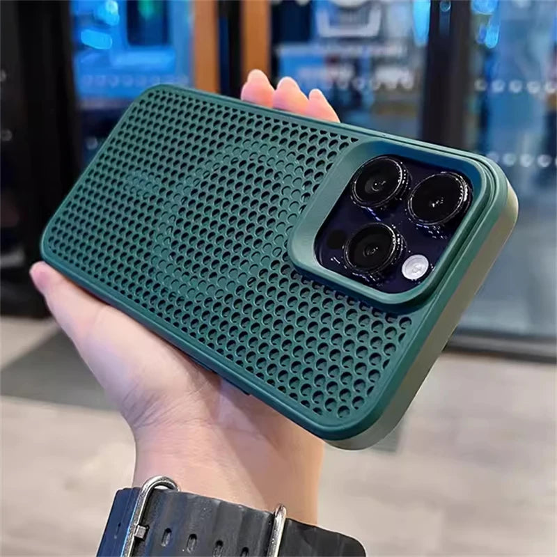 Protective phone case for iPhone 16 Pro Max – various designs
Modern iPhone 16 Pro Max case for everyday protection